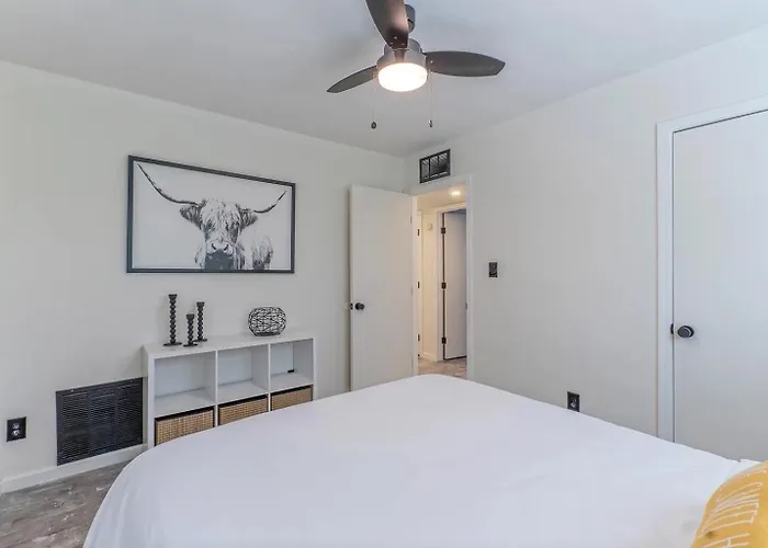 Downtown Retreat Near Asu & Mill Avenue